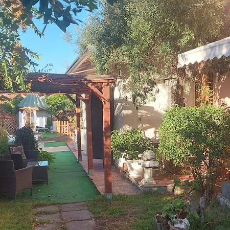 Aci Bonaccorsi Stanza In Villa Con Giardino Con Box Doccia Idromassaggio Rent A Car المظهر الخارجي الصورة