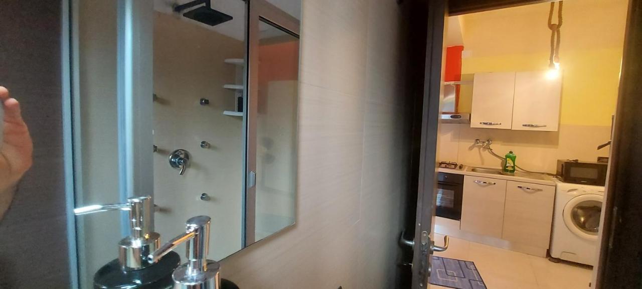 Aci Bonaccorsi Stanza In Villa Con Giardino Con Box Doccia Idromassaggio Rent A Car المظهر الخارجي الصورة