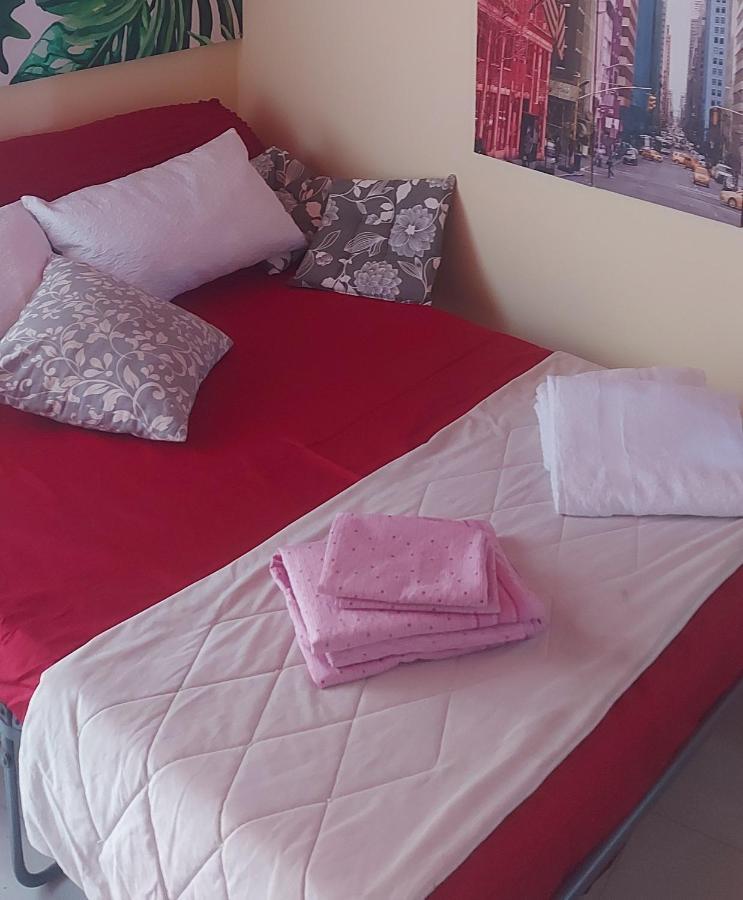 Aci Bonaccorsi Stanza In Villa Con Giardino Con Box Doccia Idromassaggio Rent A Car المظهر الخارجي الصورة